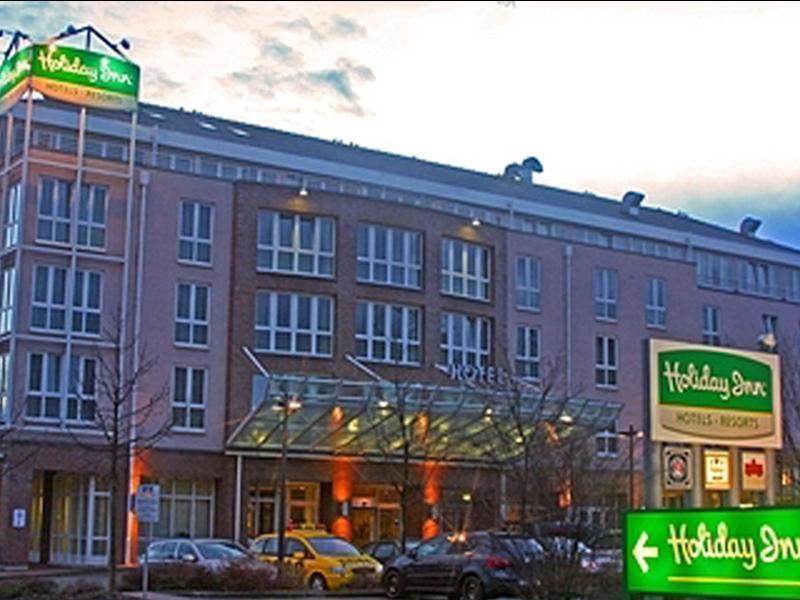 Courtyard By Marriott Dresden Hotel Exterior photo