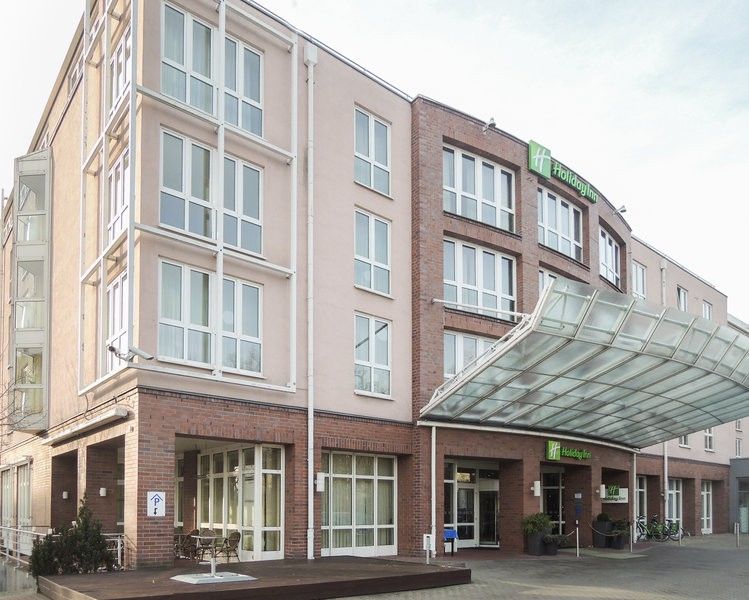 Courtyard By Marriott Dresden Hotel Exterior photo